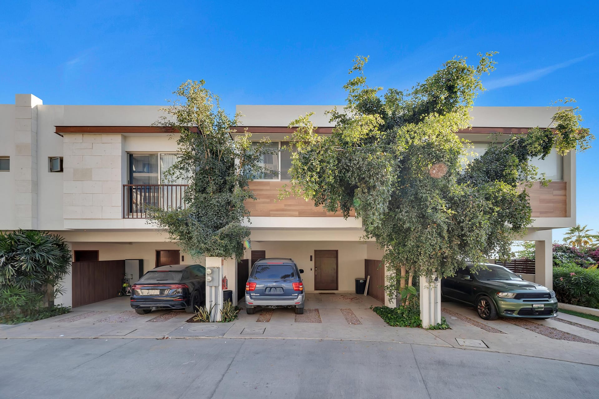 One of the few vilas that has a view of Lands End and Sea of Cortez from all 3 levels of this home. The owners have put in many upgrades, adding office space, 2 water filtration systems, high quality outdoor palapa and huge deck off of dining space, new lighting features... the list goes on. Vila comes completely furnished and is turn key.